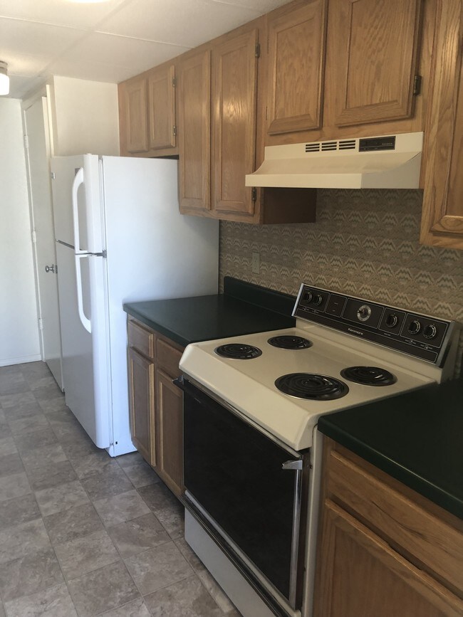 Building Photo - 1817 E 24th Ave