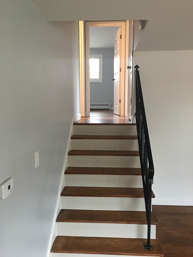 Bi level Apartment - 10120 Wehrman Pl
