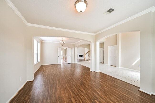 Building Photo - 2410 Sunfire Ln