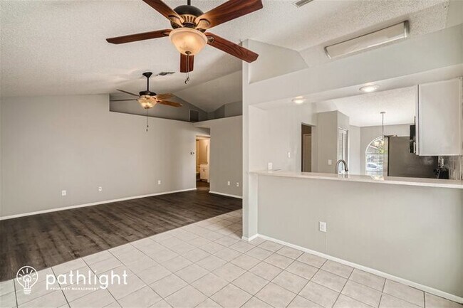Foto del edificio - 13654 Laraway Drive, Riverview, FL, 33579