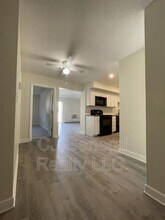 Building Photo - 106 Broad St