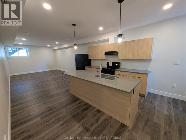 Photo du bâtiment - 24254 Winter Line Rd