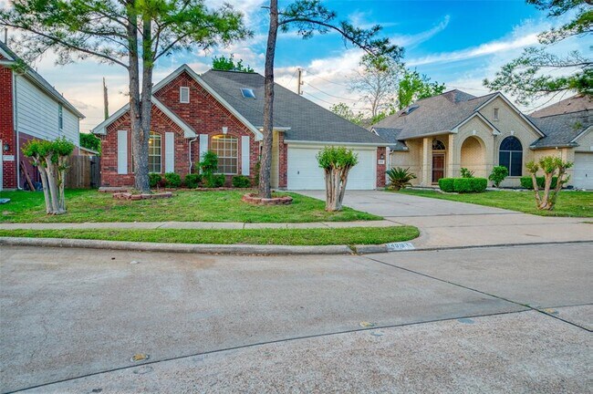 Building Photo - 14918 Appaloosa Ave