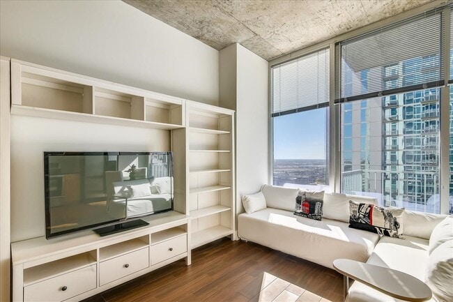 Foto del edificio - 5925 Almeda Rd