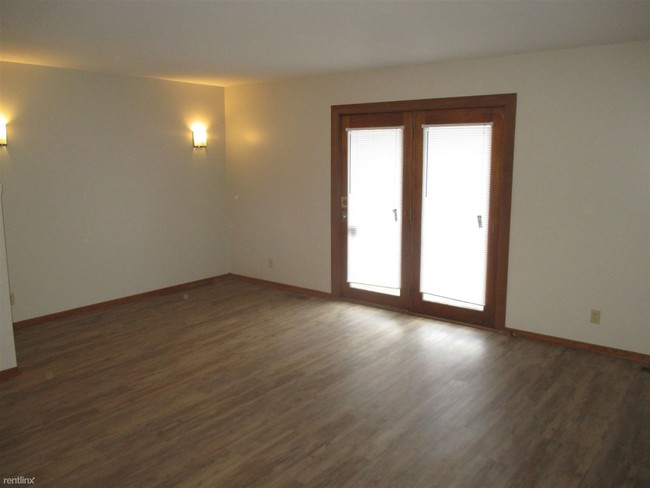 Foto del edificio - 3 br, 2 bath House - 610 N Caddy Ln