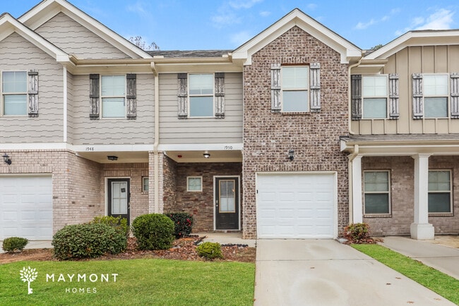 Building Photo - 1950 Old Dogwood