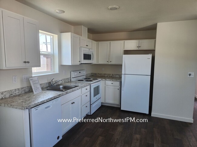Building Photo - New Mobile Home in Tivoli Mobile Home Park...