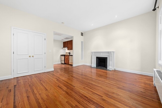 Building Photo - 59 E 73rd St