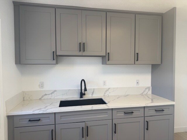 Foto principal - 5792 Rostrata Ave