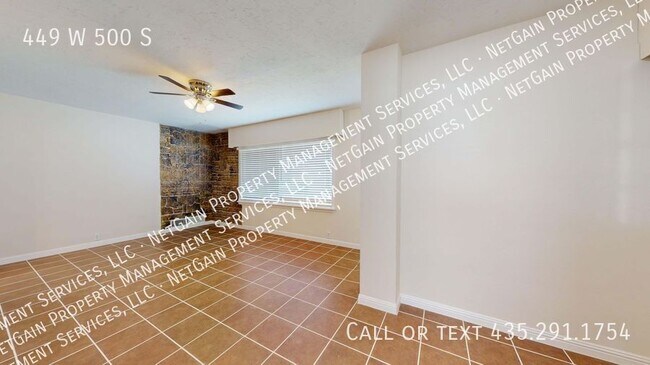 Building Photo - 449 W 500 S