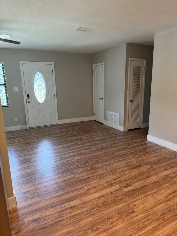 Building Photo - 1007 Rainbow Ave