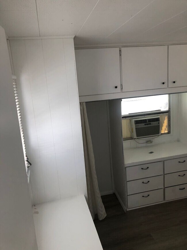 Foto del edificio - 2 br, 1 bath House - 1112 50th Ave W