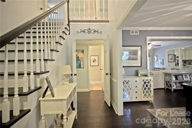 Building Photo - 3806 Bridgewood Ln