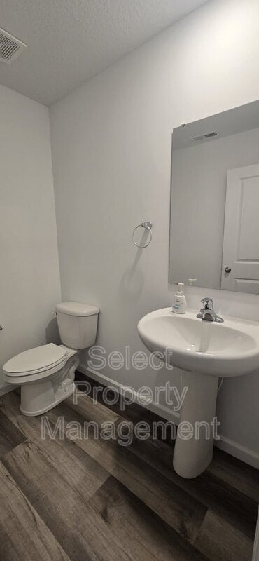 Building Photo - 4121 Luke Dr