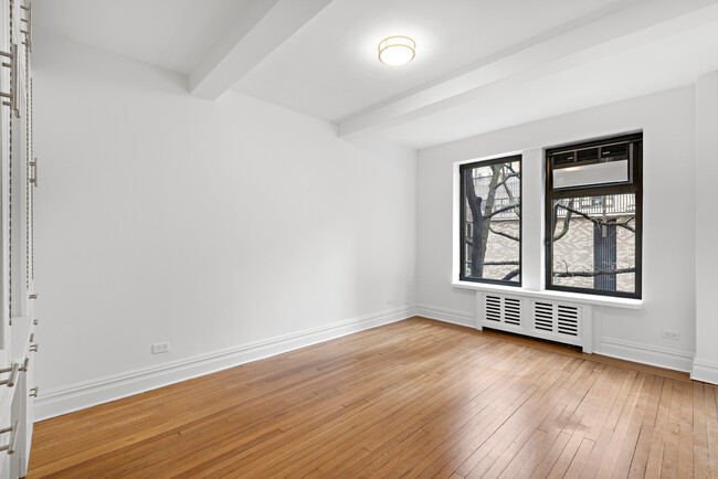 Building Photo - 111 E 88th St