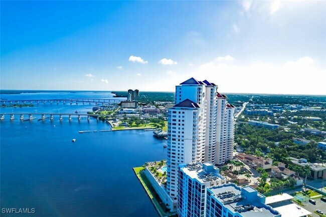 Foto del edificio - 2090 W First St