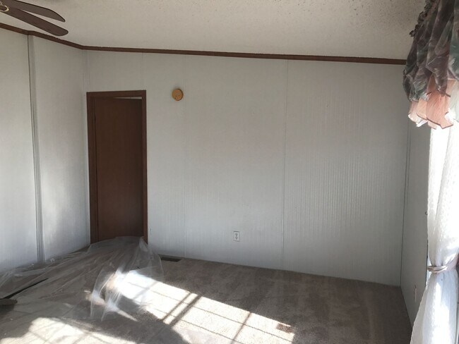 Building Photo - 3BR Home in Denver