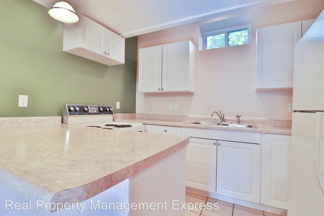 Foto del edificio - 812 W 23rd St