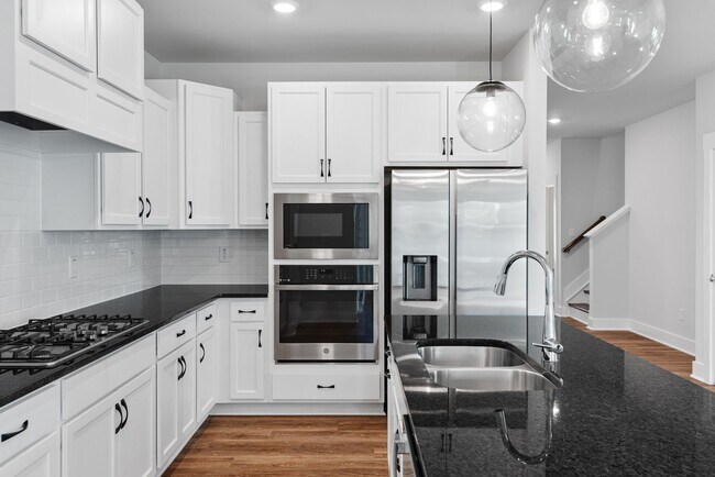 Foto del edificio - Exclusive Move-In Special: Your New Home A...