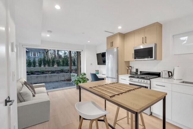 Photo du bâtiment - 78 W 14th Ave