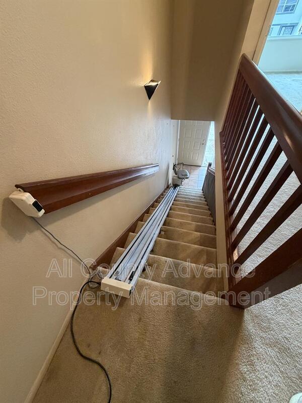 Foto del edificio - 2751 S Pines Dr