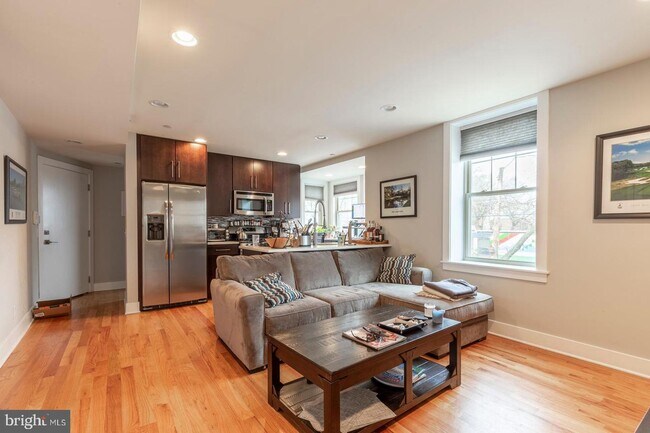 Foto del edificio - 542 Lombard St