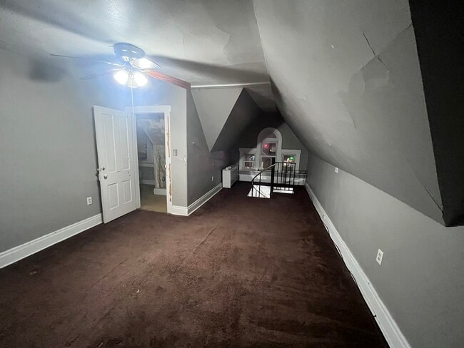 Building Photo - Sunbury Building