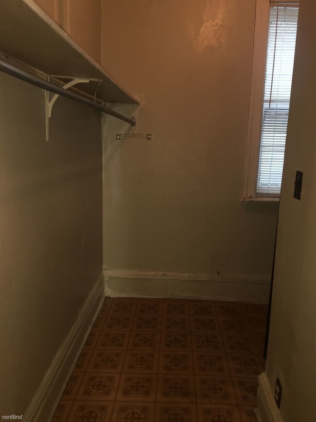 Building Photo - 3 br, 1 bath Apartment - 95 Brooklyn Ave
