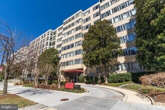 Building Photo - 1711 Massachusetts Ave NW