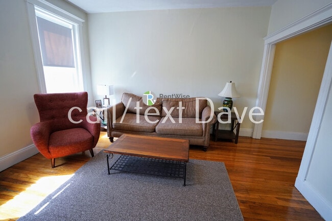 Building Photo - 9 Egremont Rd