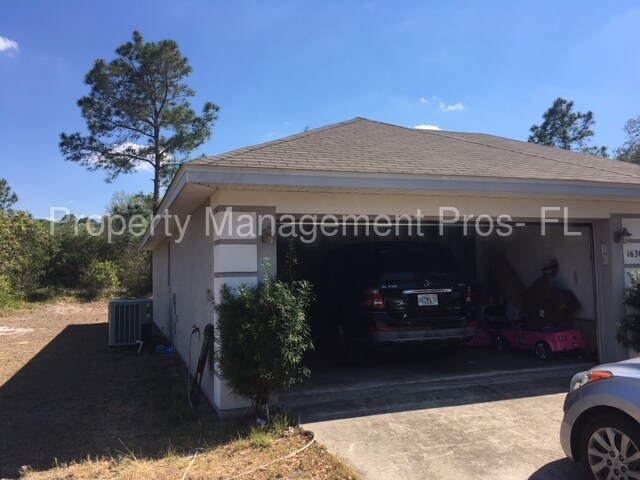 Building Photo - 1630 Redfin Dr