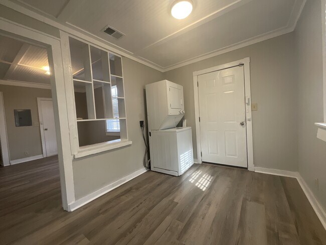 Foto del edificio - 1020 Adams St