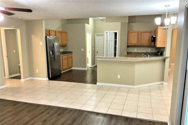 Foto del edificio - 355 Thousand Oaks Blvd