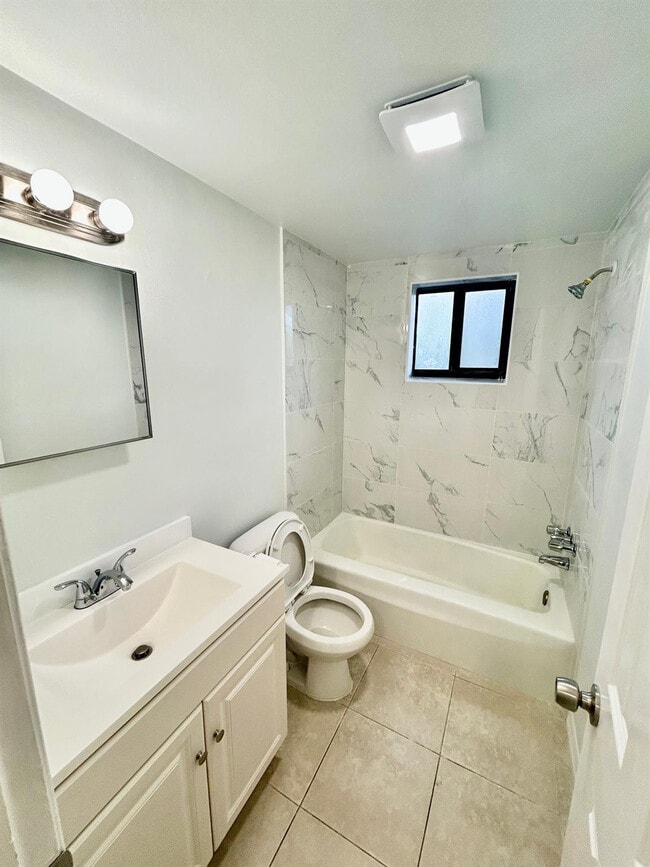 Foto del edificio - 2545 Taft St