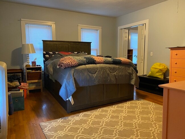 Building Photo - 24 Concord St