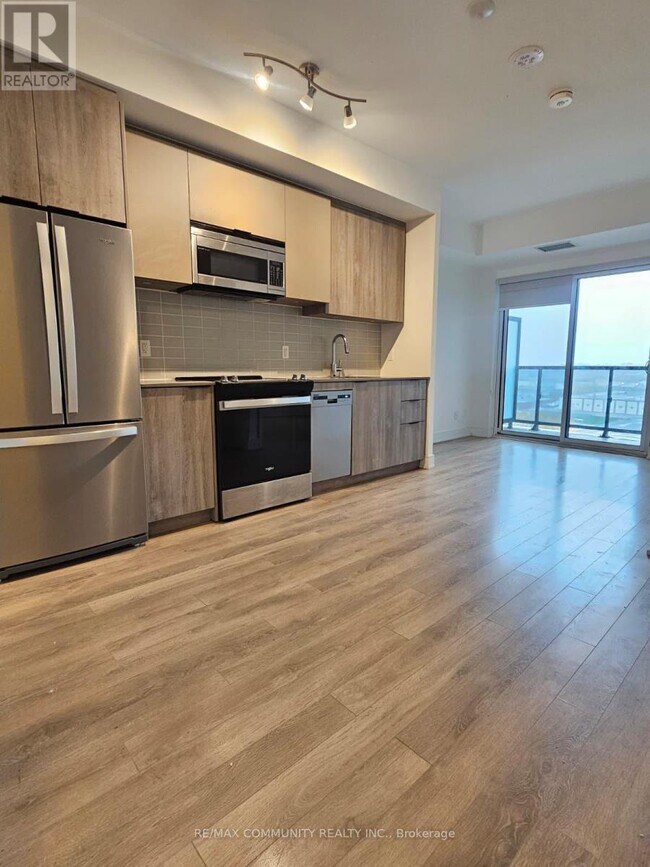 Photo du bâtiment - 1350 Ellesmere Rd