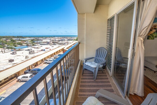 Foto del edificio - Beautiful Fully Furnished, 2 Bed, 1 1/2 Bath, Oceanview Condo with Pool