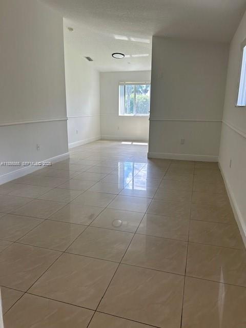 Foto del edificio - 925 NE 34th Ave