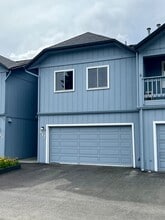 Building Photo - 617 King Arthur Cir