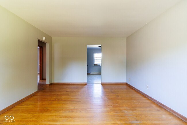 Building Photo - 5918 Devington Rd