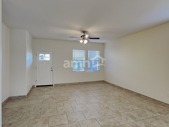 Building Photo - 2814 S Vegas