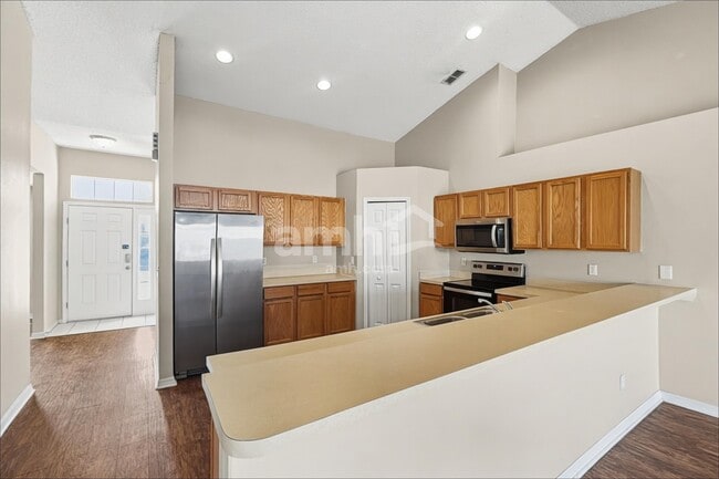 Building Photo - 315 Colony Ct