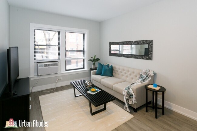 Foto del edificio - 703 W Brompton Ave