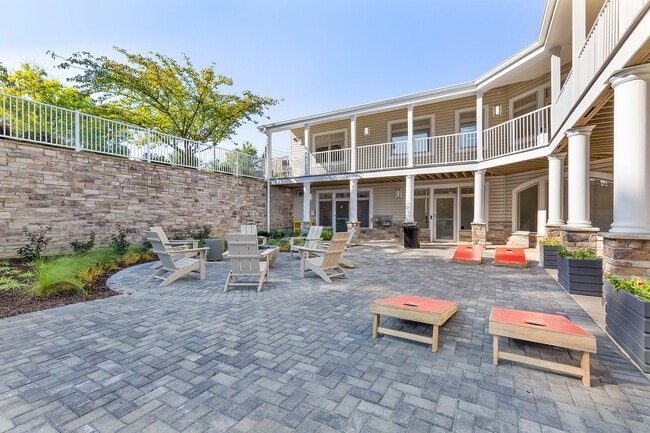 Foto del edificio - Copper and Quarry Village Apartments