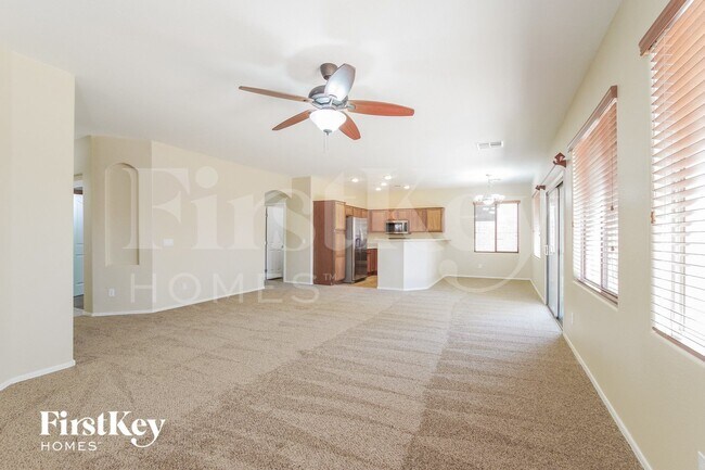 Foto del edificio - 8939 W St John Rd