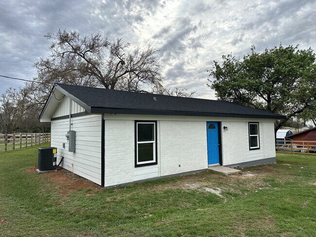 Foto del edificio - 11410 Red Hill Rd