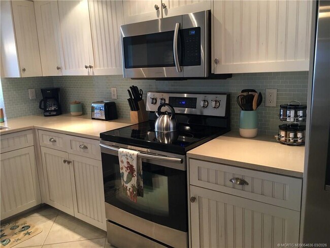 Foto del edificio - 9600 S Ocean Dr