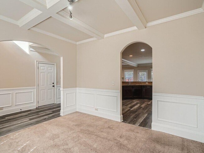 Foto del edificio - 223 Birchwood Dr