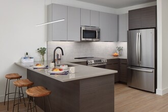 Building Photo - Glassworks Apartments