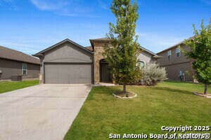 Foto del edificio - 1367 Fall Cover St